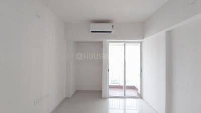 Bedroom Image of 1025 Sq.ft 2 BHK Apartment / Flat for rent in Lodha Amara, Kolshet Thane for Rs. 44000