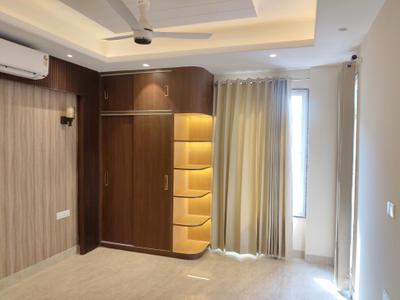 Bedroom Image of 2430 Sq.ft 4 BHK Builder Floor for sale in Ansal Versalia, Sector 67 Gurgaon for Rs. 25500000