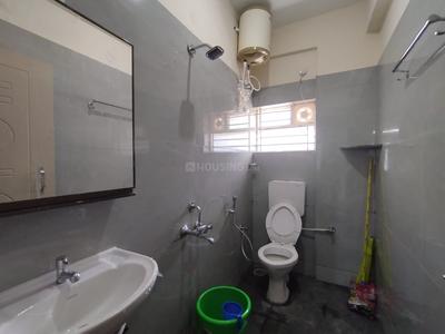 Bathroom Image of 900 Sq.ft 2 BHK Builder Floor for rent in Kadugodi Bengaluru for Rs. 30000