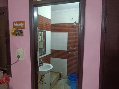 Image of 901 Sq.ft 3 BHK Builder Floor for sale in Dwarka Mor, New Delhi for Rs. 4400000