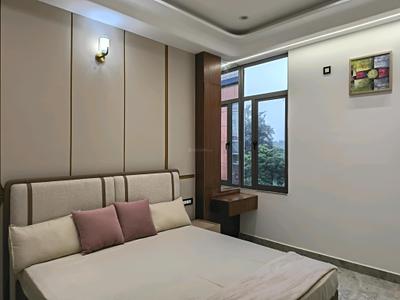 Bedroom Image of 1700 Sq.ft 3 BHK Builder Floor for sale in Kaushambi Ghaziabad for Rs. 16500000
