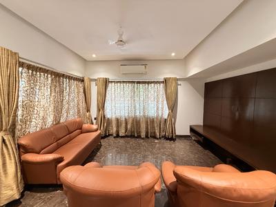Hall Image of 4050 Sq.ft 3.5 BHK Villa for rent in Aundh Pune for Rs. 200000
