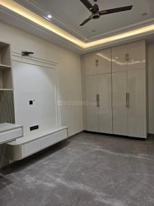 Bedroom Image of 2500 Sq.ft 4 BHK Builder Floor for rent in Paschim Vihar New Delhi for Rs. 75000