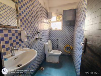 Bathroom Image of 1250 Sq.ft 2 BHK Apartment / Flat for rent in Pundag Ranchi for Rs. 20000