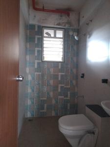 Common Bathroom Image of 1350 Sq.ft 3 BHK Apartment / Flat for rent in K Raheja Sterling, Kondhwa Pune for Rs. 41000