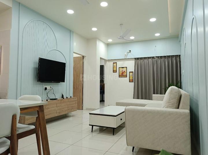 VASNA BAILEY Main Image 1
