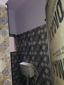 Bathroom Image of 1200 Sq.ft 2 BHK Independent House for rent in Dhanaut Patna for Rs. 11000