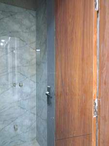 Common Bathroom Image of 1000 Sq.ft 2 BHK Apartment / Flat for sale in Capital Metro Height, Sector 72 Noida for Rs. 4000252