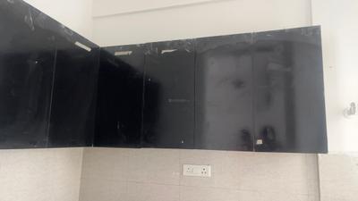 Kitchen Image of 900 Sq.ft 2 BHK Apartment / Flat for rent in Sikka Karnam Greens, Sector 143B Noida for Rs. 26000