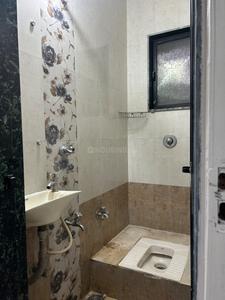Bathroom Image of Sumits pg in Borivali East, Mumbai