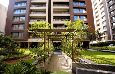 Image of 2438 Sq.ft 3.5 BHK Apartment / Flat for sale in Shreepad Shivanta Vivanta, Adajan, Surat for Rs. 15200000