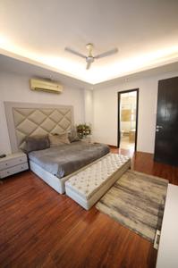 Bedroom Image of 1800 Sq.ft 5 BHK Independent House for sale in Sushant Lok Phase 1 Gurgaon for Rs. 90000000