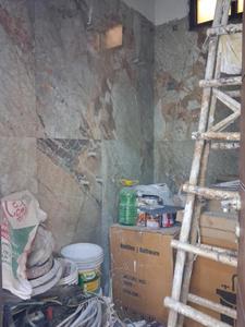 Common Bathroom Image of 1600 Sq.ft 3 BHK Apartment / Flat for sale in Sector 49 Noida for Rs. 6400000
