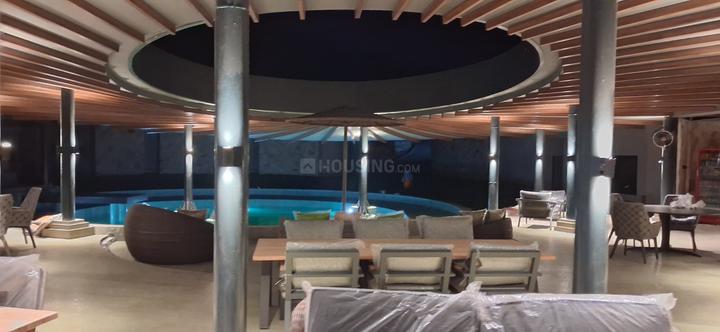 Karamadai Main Image 1