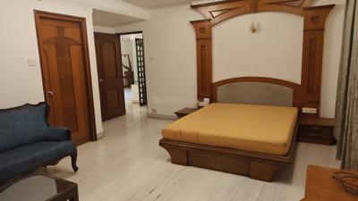 Bedroom Image of 3900 Sq.ft 4 BHK Builder Floor for rent in Aundh Pune for Rs. 130000