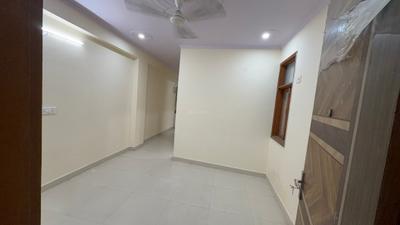Living Room Image of 600 Sq.ft 2 BHK Builder Floor for rent in Mayur Vihar Phase 1 New Delhi for Rs. 22500