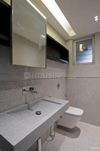 Bathroom Image of 1450 Sq.ft 3 BHK Apartment / Flat for sale in Bandra Green Park, Bandra West Mumbai for Rs. 75000000