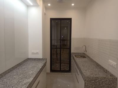 Kitchen Image of 750 Sq.ft 1 BHK Apartment / Flat for sale in Goregaon West Mumbai for Rs. 15000000