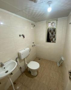 Bathroom Image of 700 Sq.ft 2 BHK Apartment / Flat for rent in Sector 32 Karnal for Rs. 16000