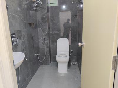 Bathroom Image of 650 Sq.ft 1 BHK Apartment / Flat for rent in Brookefield Bengaluru for Rs. 32000
