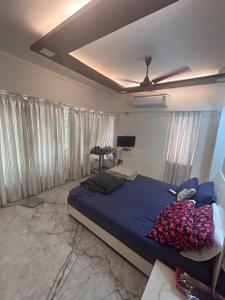 Bedroom Image of 990 Sq.ft 3 BHK Apartment / Flat for sale in Khar West Mumbai for Rs. 55000000