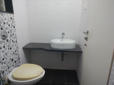 Image of 1000 Sq.ft 2 BHK Apartment / Flat for sale in Mulund West, Mumbai for Rs. 16500000