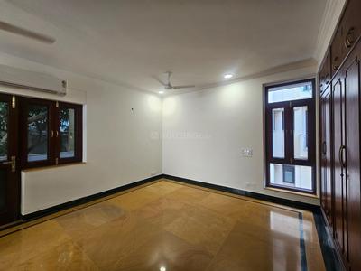 Bedroom Image of 4500 Sq.ft 3.5 BHK Builder Floor for rent in Gulmohar Park New Delhi for Rs. 260000