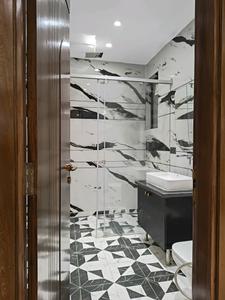 Common Bathroom Image of 3800 Sq.ft 5 BHK Builder Floor for sale in Indirapuram Ghaziabad for Rs. 57000000