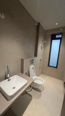 Image of 1050 Sq.ft 3 BHK Apartment / Flat for sale in Bandra West, Mumbai for Rs. 68000000