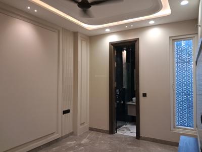 Bedroom Image of 1350 Sq.ft 3 BHK Builder Floor for sale in Paschim Vihar New Delhi for Rs. 27000000