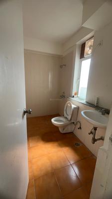 Image of 1250 Sq.ft 3 BHK Apartment / Flat for rent in Jaypee Kosmos, Sector 134, Noida for Rs. 28000