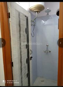 Bathroom Image of 1200 Sq.ft 2 BHK Apartment / Flat for rent in Swastik Apartments, Neb Sarai New Delhi for Rs. 20000