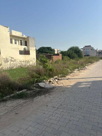 Shivalik City, Sector 127 Main Image 1
