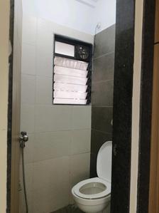 Common Bathroom Image of 650 Sq.ft 1 BHK Apartment / Flat for rent in Dynamic Crest Phase I Rimo Everest, Khidkali Thane for Rs. 14000