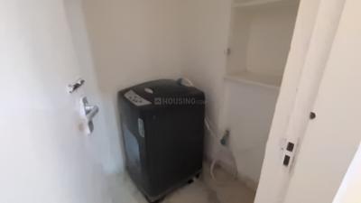 DLF Regency Park 1 Bathroom One 3
