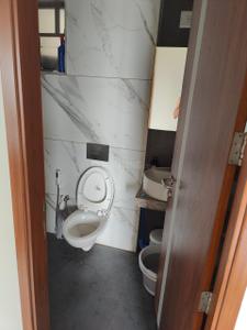 Bathroom Image of 1615 Sq.ft 3 BHK Apartment / Flat for sale in Sheetal Westpark Residency, Vastrapur Ahmedabad for Rs. 16000000