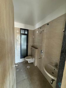 Bathroom Image of 850 Sq.ft 2 BHK Apartment / Flat for rent in Sankla Sommet Tower 1 And 2, Bhugaon Pune for Rs. 22100