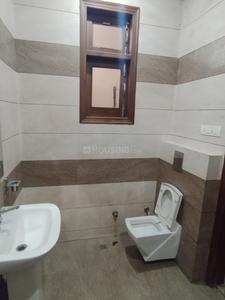 Bathroom Image of 1350 Sq.ft 2 BHK Builder Floor for rent in Sector 32A Ludhiana for Rs. 13500