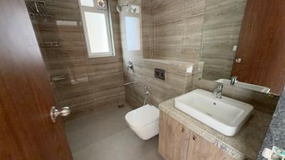Image of 1278 Sq.ft 3 BHK Apartment / Flat for rent in Runwal Nirvana Part I, Parel, Mumbai for Rs. 175000