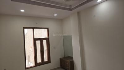 Bedroom Image of 1250 Sq.ft 3 BHK Builder Floor for sale in Laxmi Nagar New Delhi for Rs. 13500000