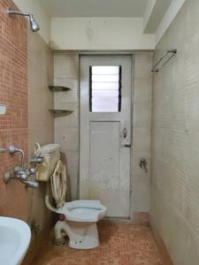 Common Bathroom Image of 845 Sq.ft 2 BHK Apartment / Flat for rent in Kasarvadavali Thane for Rs. 24000