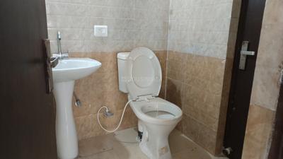 Image of 1730 Sq.ft 3.5 BHK Apartment / Flat for rent in Gardenia Glory, Sector 46, Noida for Rs. 45000