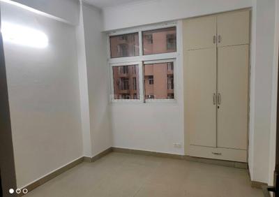 Bedroom Image of 870 Sq.ft 2 BHK Apartment / Flat for sale in Amrapali Princely Estate, Sector 76 Noida for Rs. 8600000