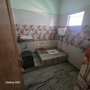 Bathroom Image of 1000 Sq.ft 2 BHK Independent House for rent in Inda Kharagpur for Rs. 11000