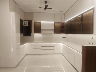Kitchen Image of 1650 Sq.ft 3 BHK Builder Floor for sale in Vasundhara Ghaziabad for Rs. 18000000