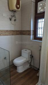 Bathroom Image of 700 Sq.ft 1 BHK Independent House for rent in Omaxe NRI City, Omega II Greater Noida for Rs. 25000