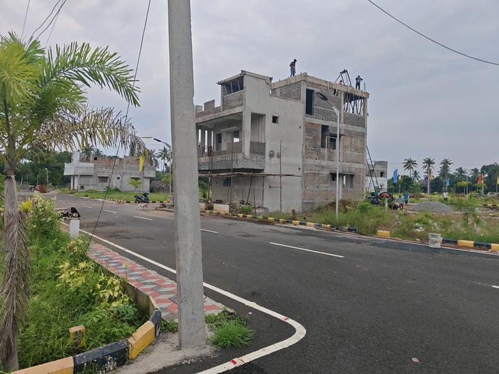 Padappai Main Image 1