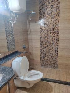 Bathroom Image of 1830 Sq.ft 3 BHK Apartment / Flat for rent in Bestech Park View Residences, Sector 66 Mohali for Rs. 43000