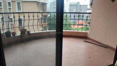 Balcony Image of 2350 Sq.ft 3.5 BHK Apartment / Flat for rent in Vascon Paradise, Baner Pune for Rs. 100000