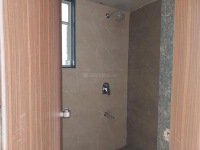 Bathroom Image of 1050 Sq.ft 2 BHK Apartment / Flat for rent in Kohinoor Presidentia, Ghorpadi Pune for Rs. 36000